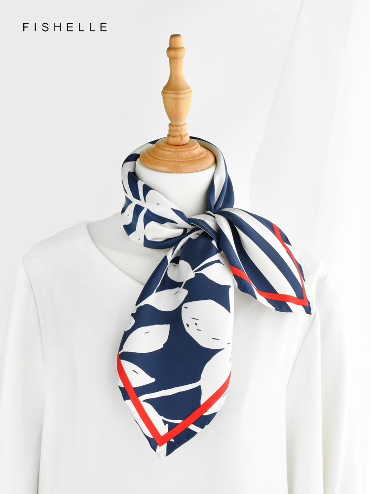 Blue white striped flower prin - đánh giá và giá Silk Tie Striped