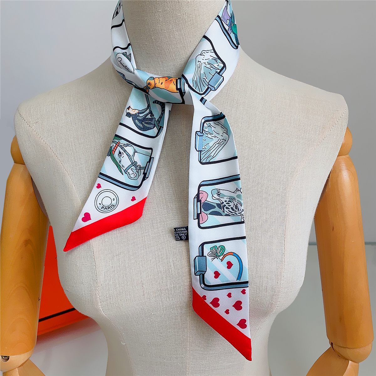 Brand Design Twill 100% Silk S - đánh giá và giá Face Scarf Mask