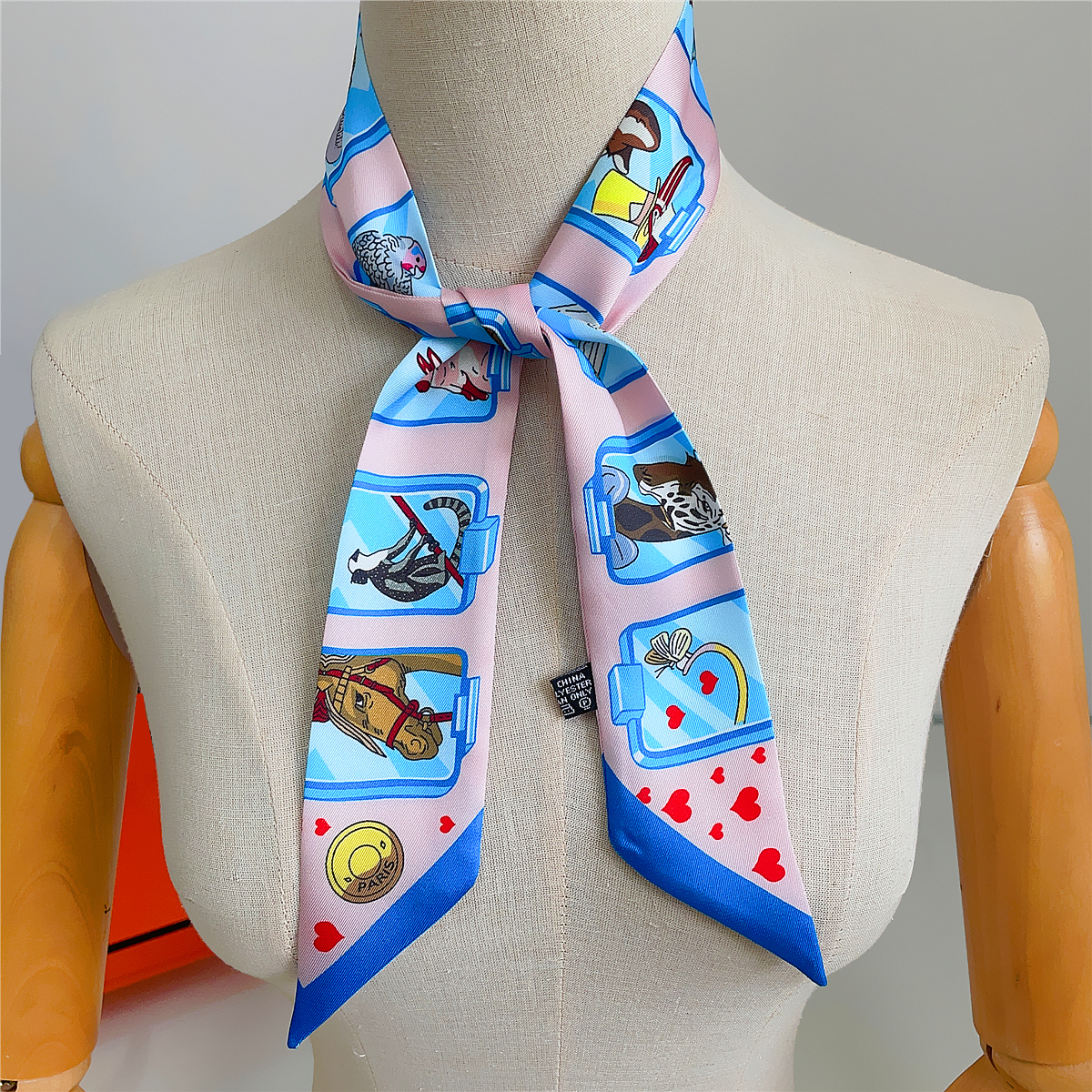 Brand Design Twill 100% Silk S - đánh giá và giá Face Scarf Mask