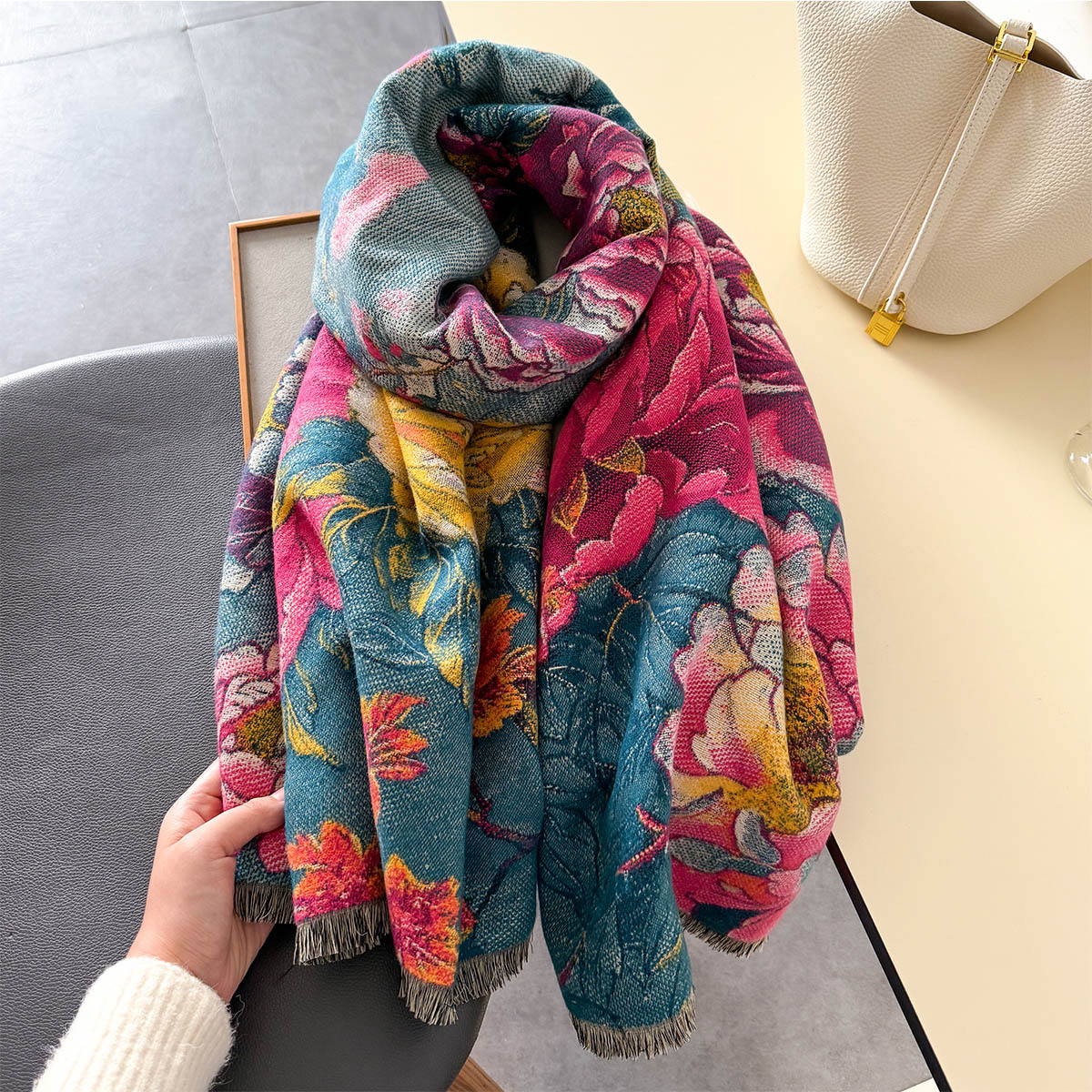 Warm Cashmere Scarf Women Shaw - đánh giá và giá Woven Scarf Blanket