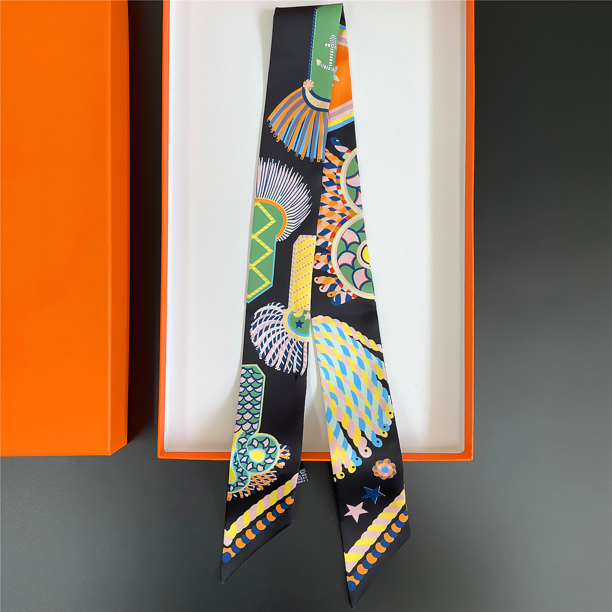 Brand Design Twill 100% Silk S - đánh giá và giá Scarf Silk Square