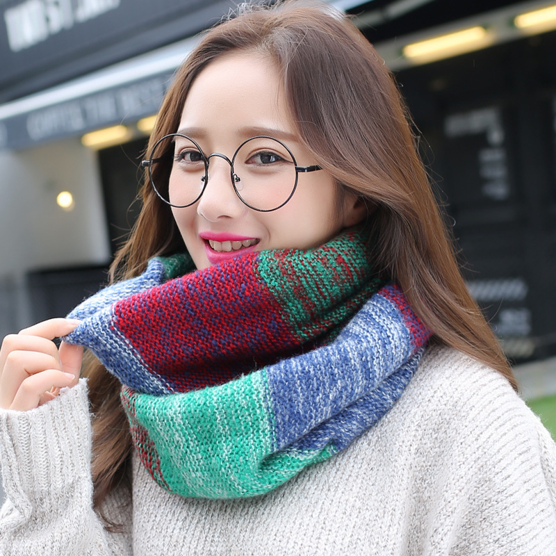 Rainbow Knitted Infinity Scarv - đánh giá và giá Infinity Scarf Knit