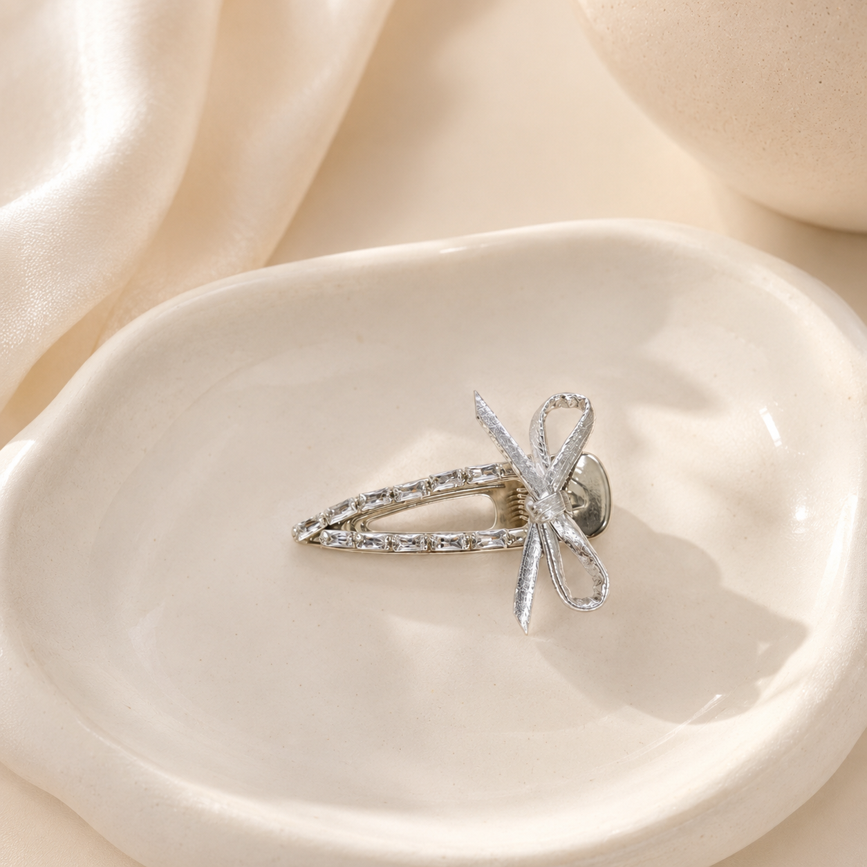 Y2K Bow Hair Clip Silver Alloy - đánh giá và giá Tie Clip Silver