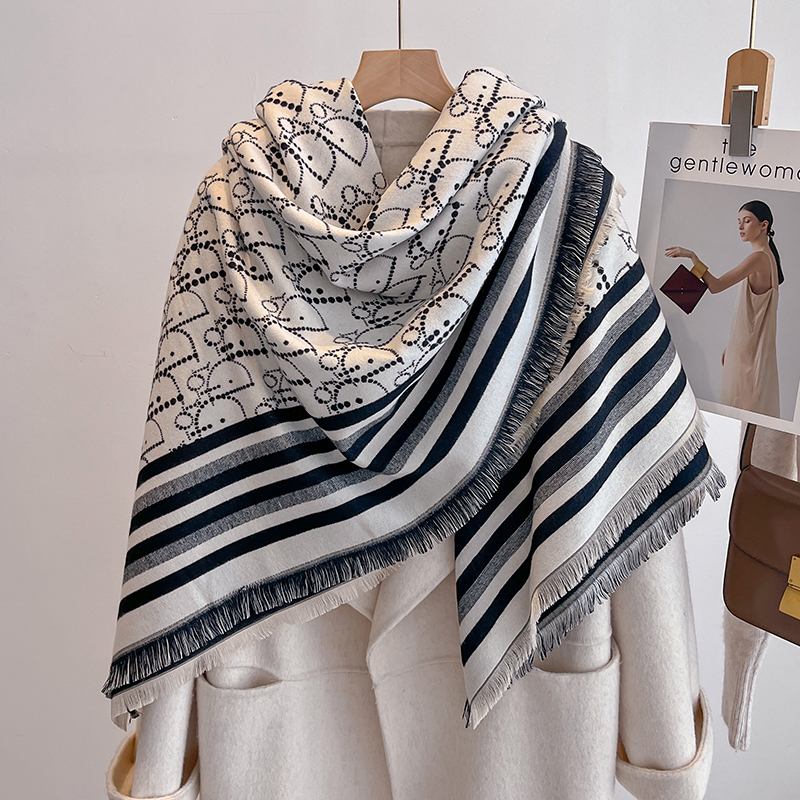 Elegant Striped Design Scarf I - đánh giá và giá Woven Scarf Blanket