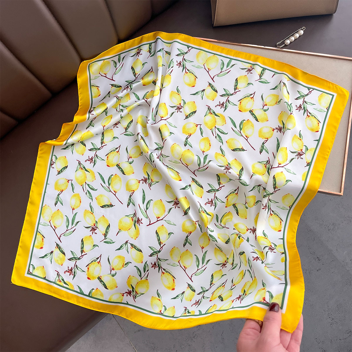 2025 New Yellow Lemon Print Sq - đánh giá và giá Scarf Silk Square