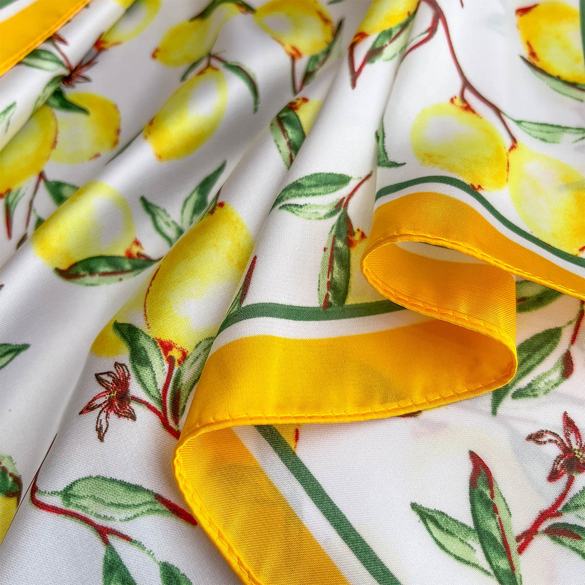 2025 New Yellow Lemon Print Sq - đánh giá và giá Scarf Silk Square